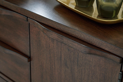 Krestone Dinig Room Server