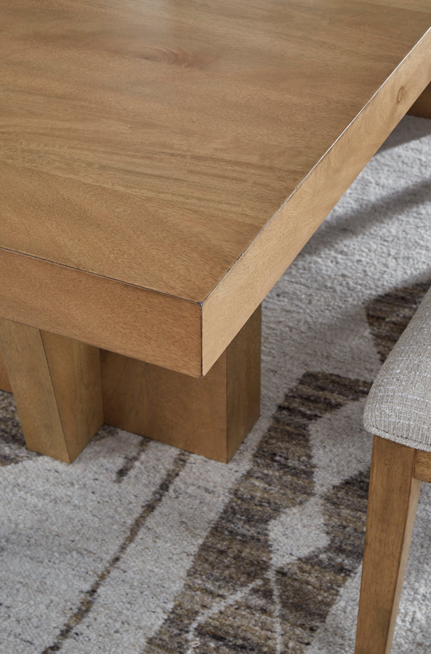 Kristiland Dinning table set (Table+ 8 chairs)
