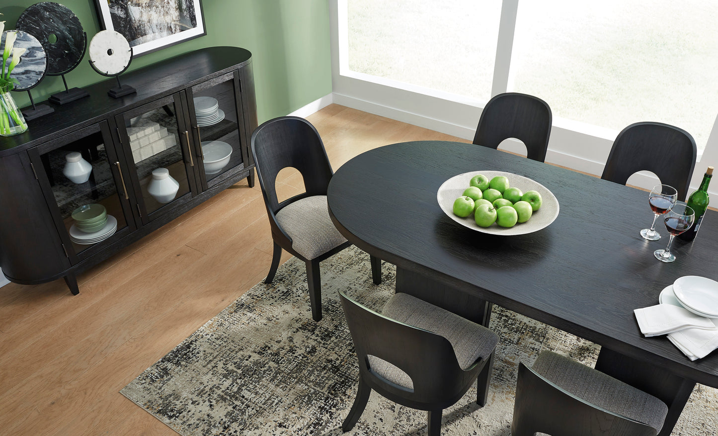 Rowanbeck Dining Table
