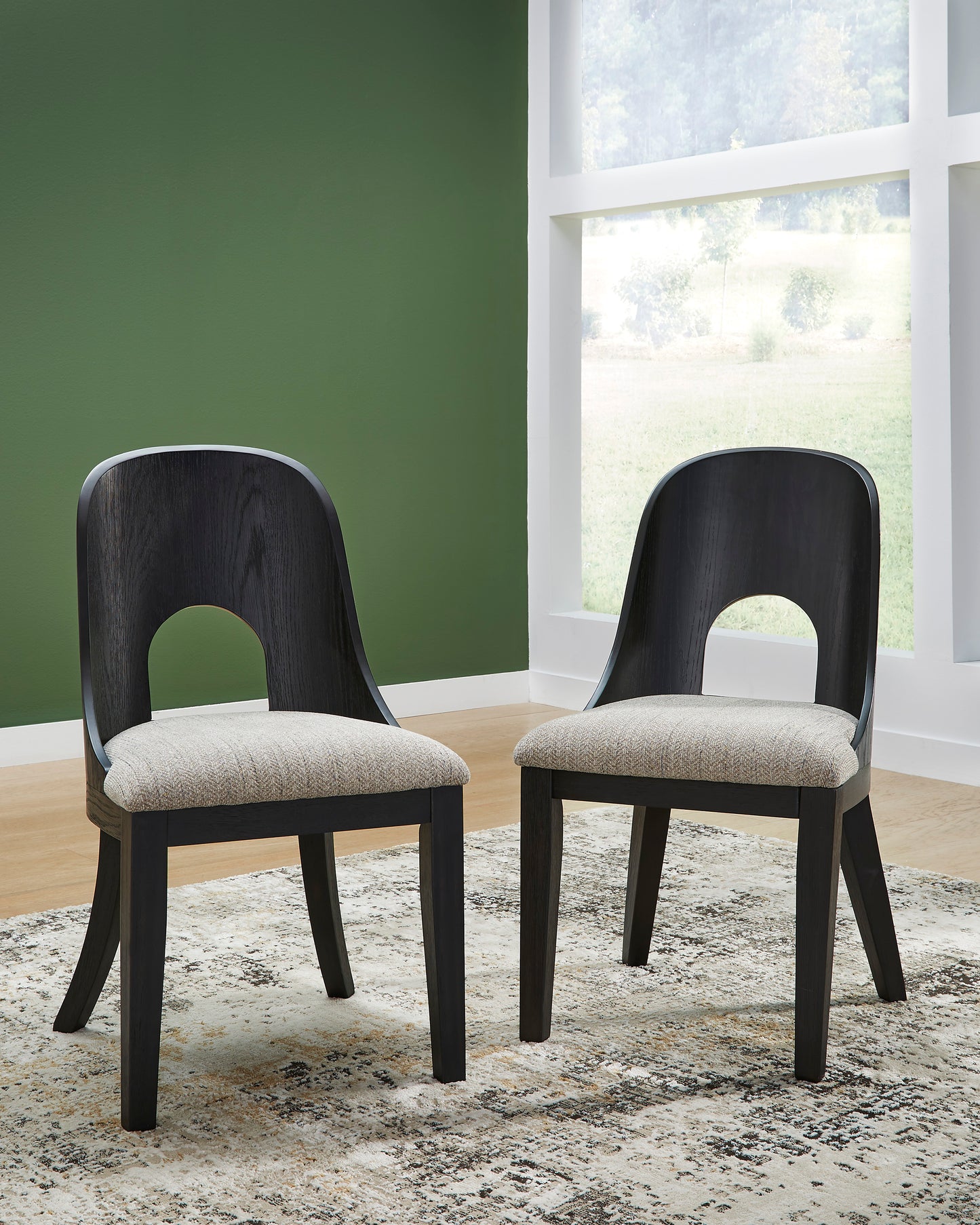 Rowanbeck Dinning table set (Table+ 6 chairs)
