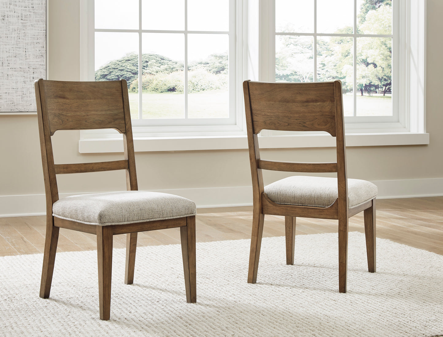 Cabalynn Dinning table set (Table+ 8 chairs)