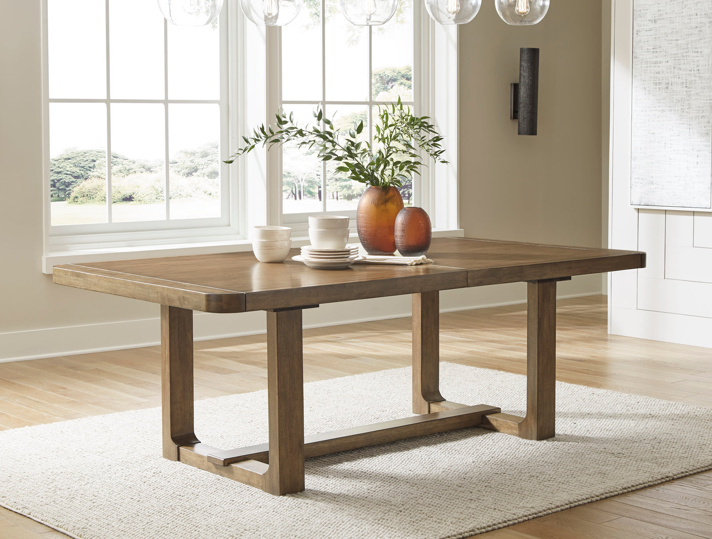 Cabalynn Dinning table set (Table+ 8 chairs)