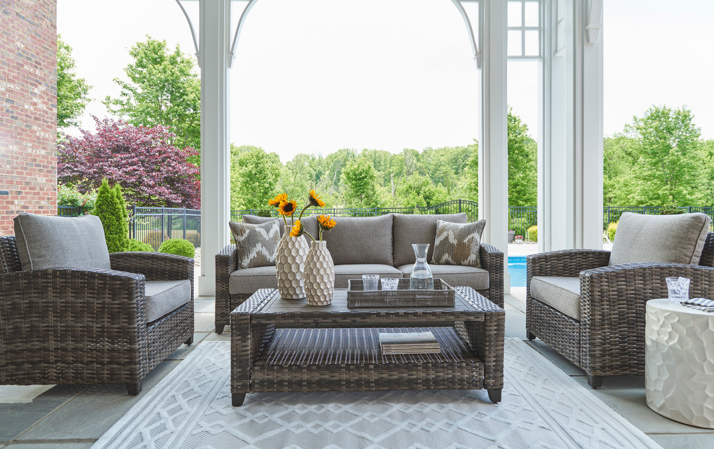 Oasis Court Sofa/Chairs/Table Set