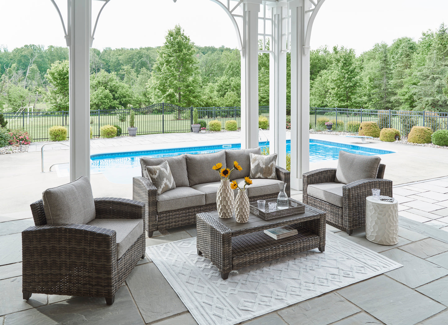 Oasis Court Sofa/Chairs/Table Set