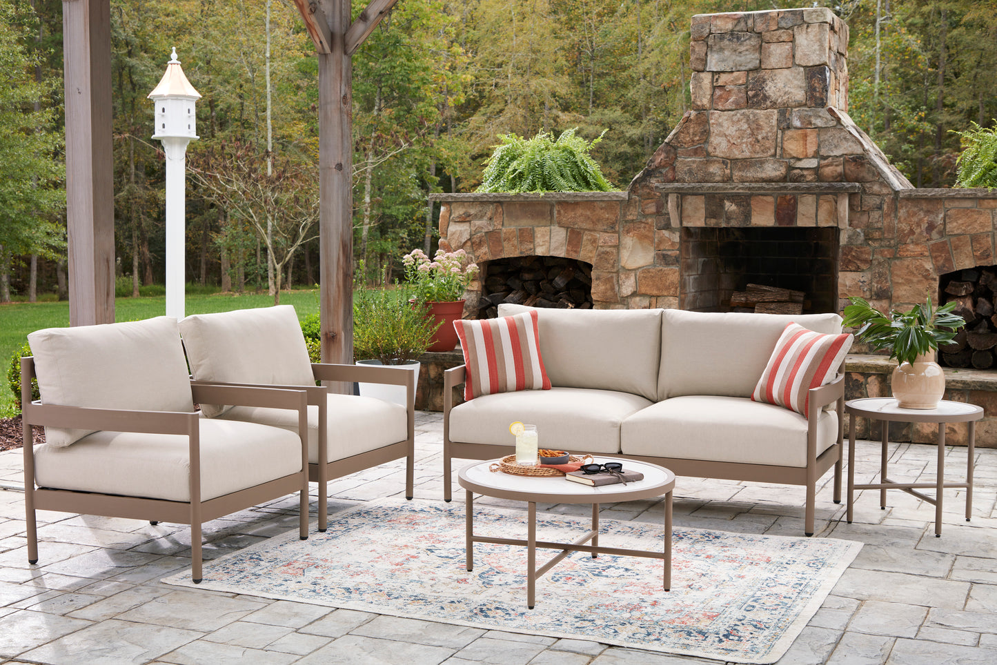 Big Creek Cove Love/Chairs/Tables Set