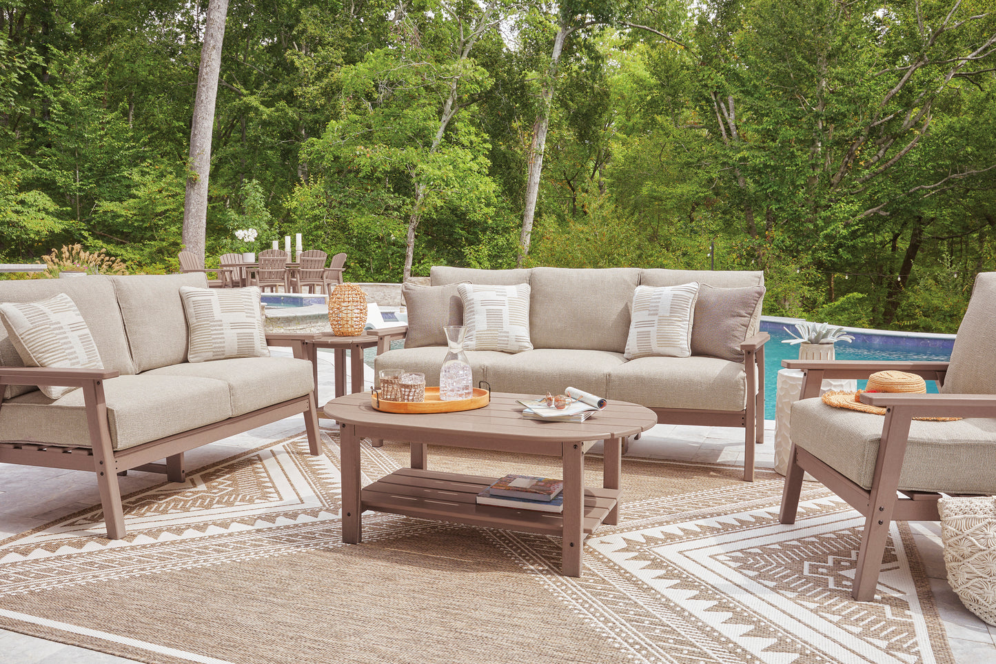 Revare Beach Sofa With Cushion