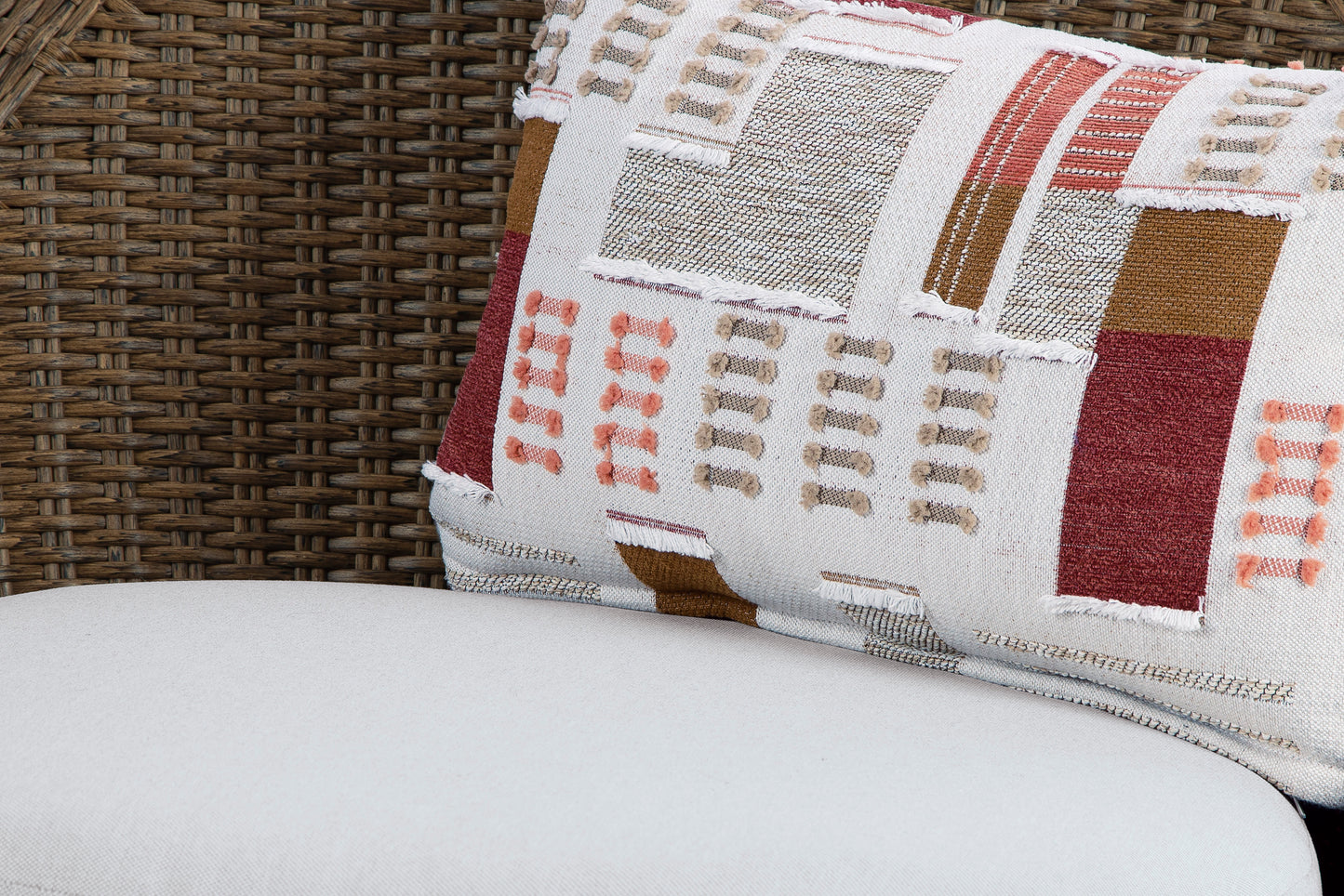 Revare Beach Outdoor Sofa Set With Cocktail Table