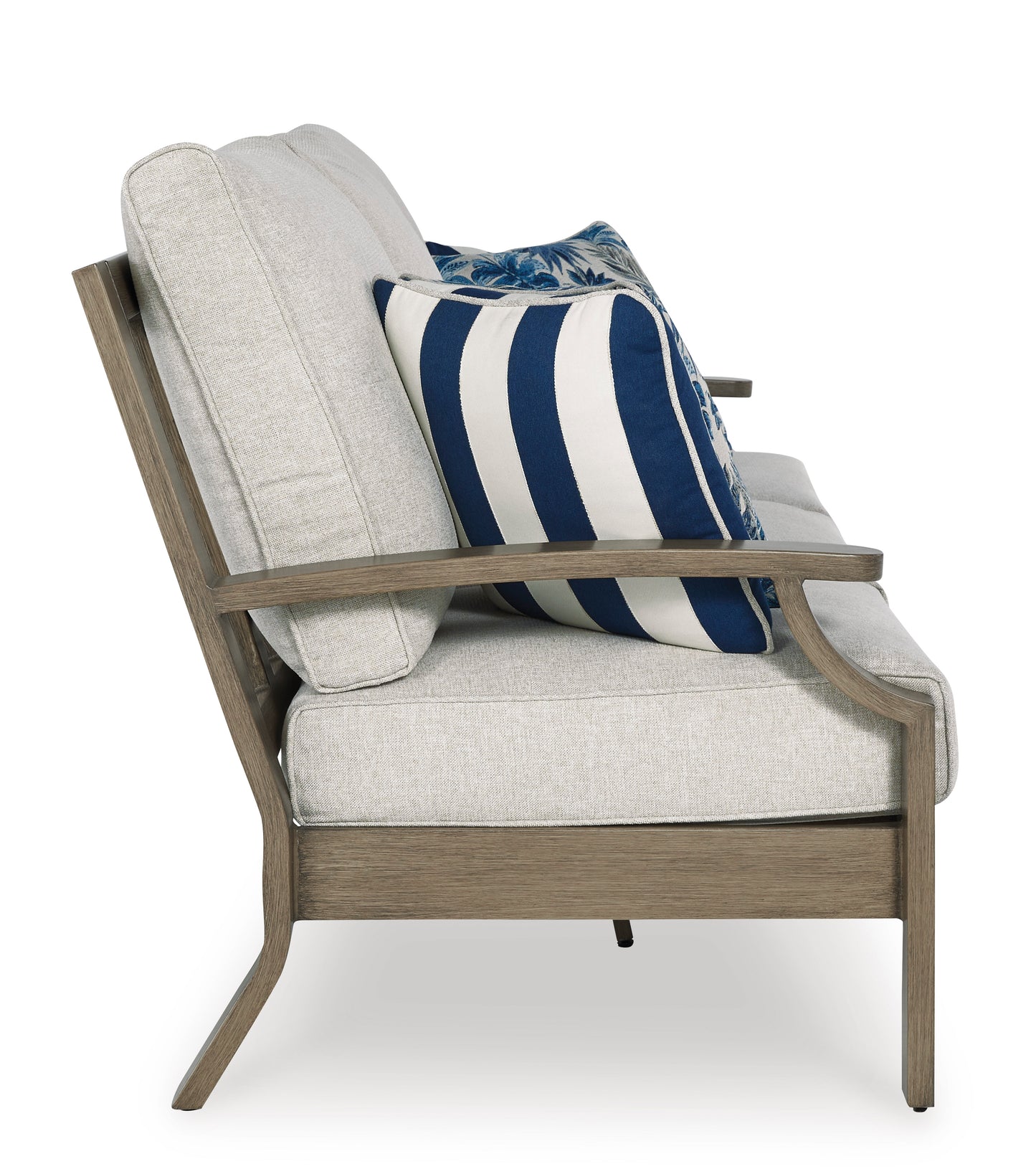 Rainier Ranch Sofa With Cushion