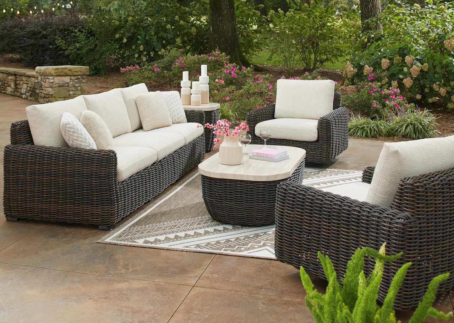 Kimora Swivel Glider Lounge With Cushion