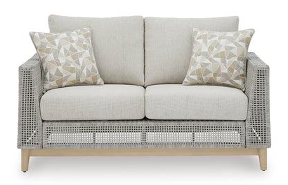 Seton Creek Loveseat With Cushion