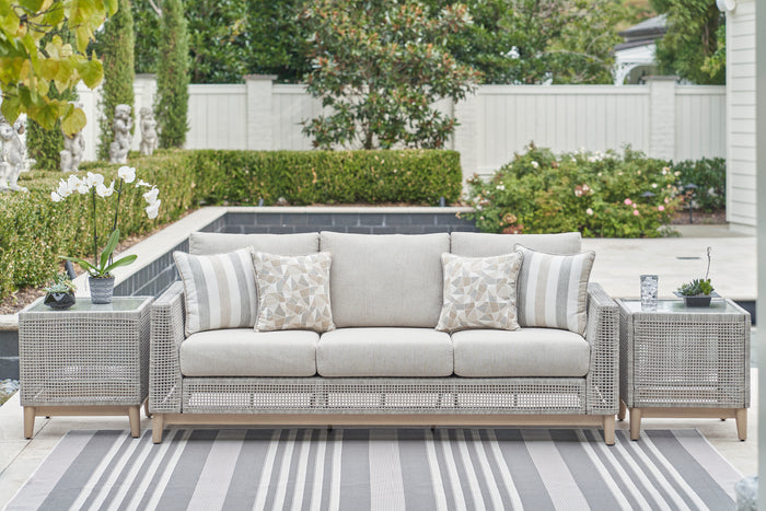 Seton Creek Sofa With Cushion