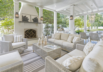 Seton Creek Loveseat With Cushion