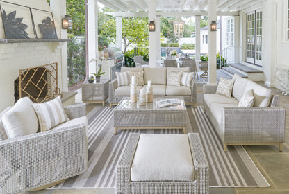 Seton Creek Swivel Lounge With Cushion