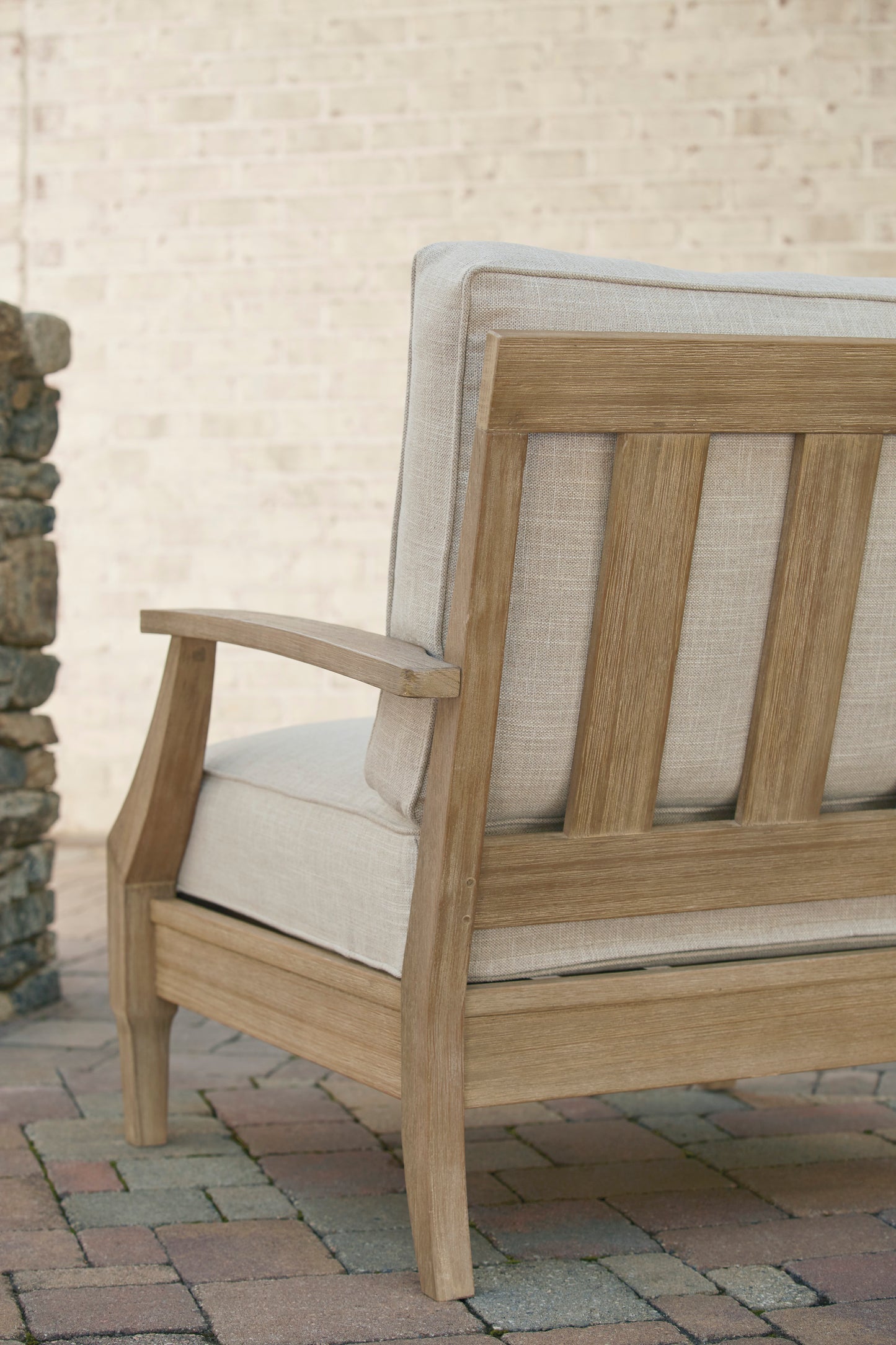 Clare View Lounge Chair With Cushion