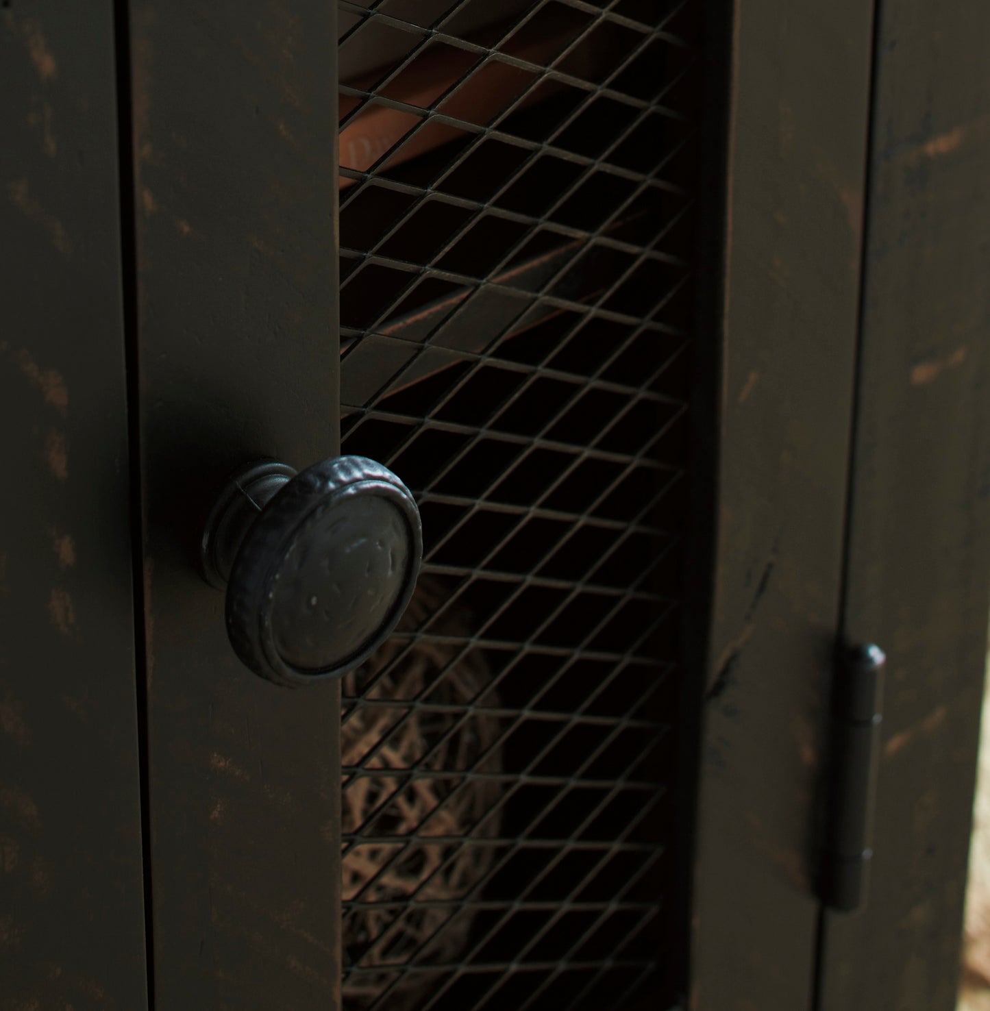 Valebeck Coffee Table Set (Lift Top Coffee Table With + 2 End Tables)