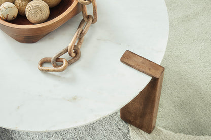 Isanti Coffee Table Set