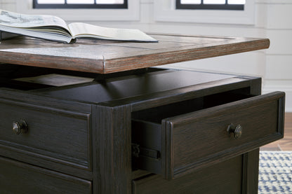 Tyler Creek Coffee Table With Lift Top