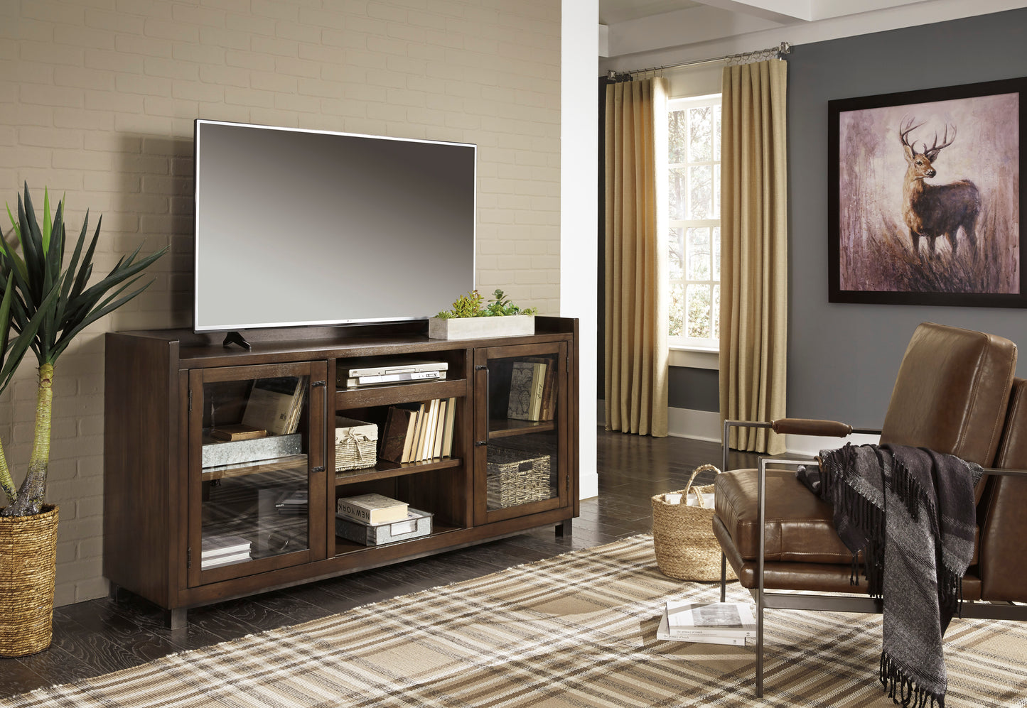 Starore XL TV Stand With Fireplace Option