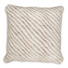 Nova Loveseat
